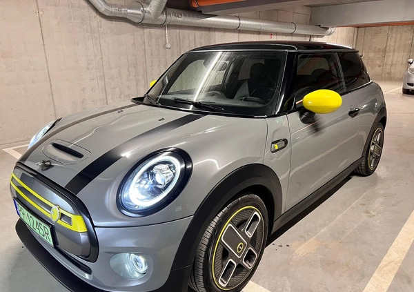 MINI Cooper cena 72900 przebieg: 61500, rok produkcji 2020 z Piła małe 436